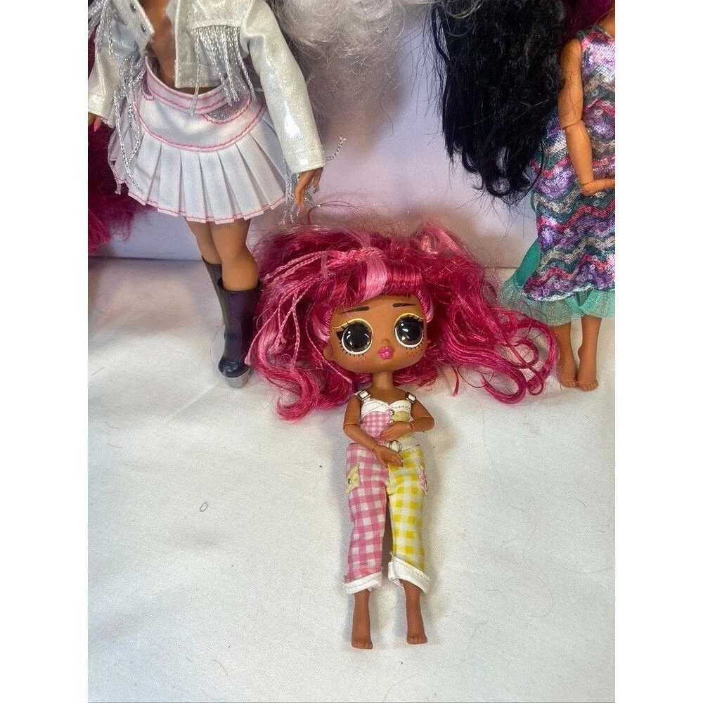 LOL SURPISE FASHION DOLLS LOT OF 4 DRESS MULTICOLOR 11 INCHES TALL